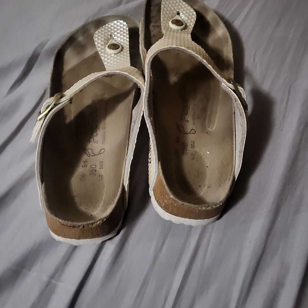 Sandals - Picture 4 of 5